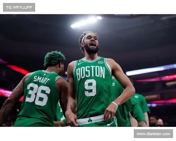 凯尔特人主场强势反弹,步行者难逃一败:NBA赛场精彩解析 凯尔特人主场强势反弹,步行者难逃一败:NBA赛场精彩解析